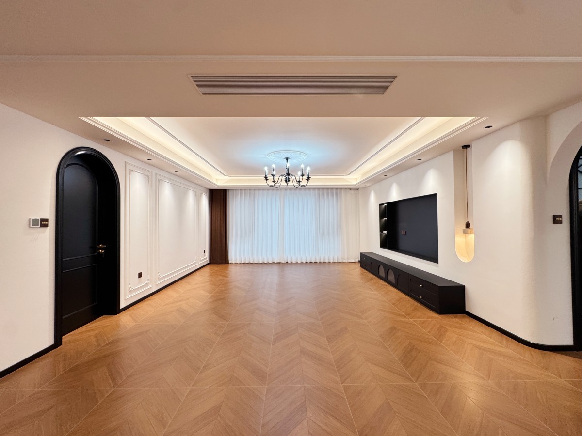 IMG_8351_batch_3_1764742585121